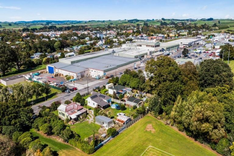 Photo of property in 41 Collingwood Street, Eltham, 4322