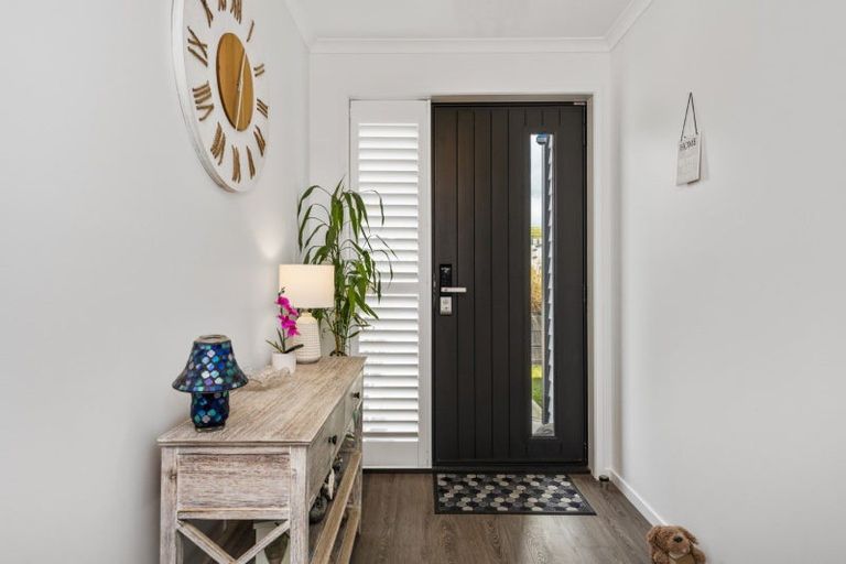 Photo of property in 31 Ridge Drive, Omokoroa, 3114