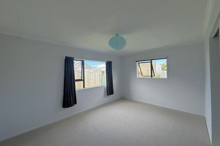 Photo of property in 13c Burns Street, South Dunedin, Dunedin, 9012