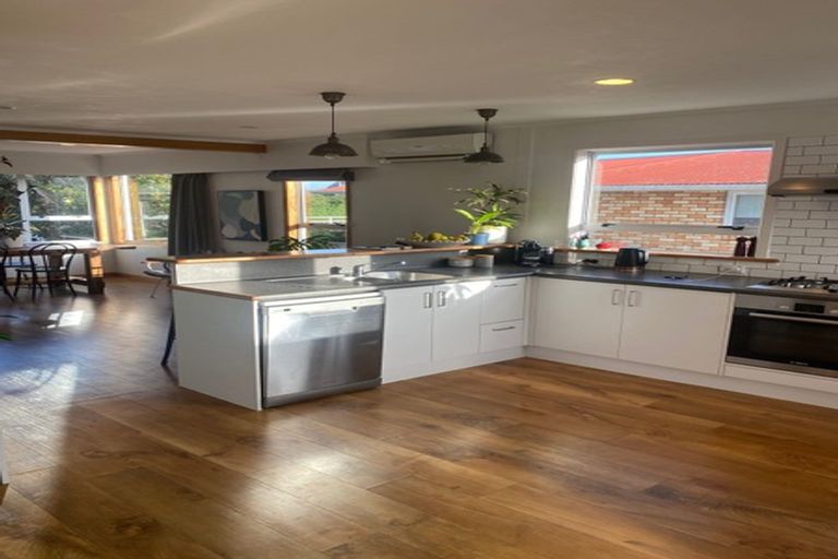 Photo of property in 243 Mangorei Road, Merrilands, New Plymouth, 4312