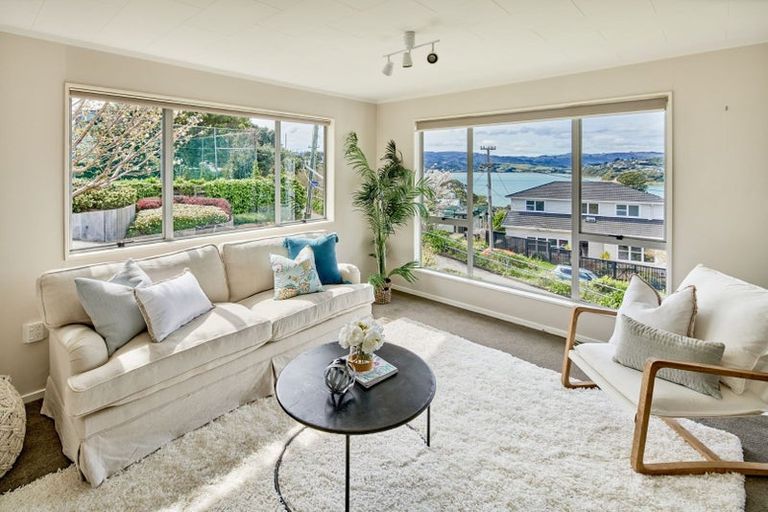 Photo of property in 5 Seaview Road, Paremata, Porirua, 5024