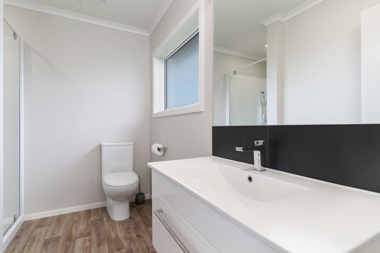 Photo of property in 17 Mill Grove, Clareville, Carterton, 5713