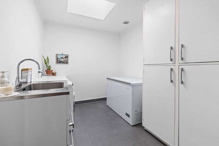 Photo of property in 253b Coronation Avenue, Welbourn, New Plymouth, 4310