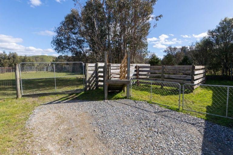 Photo of property in 1195d Pohangina Road, Pohangina, Ashhurst, 4884