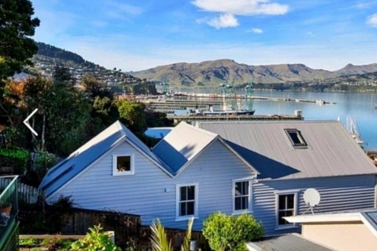 Photo of property in 24 Simeon Quay, Lyttelton, 8082