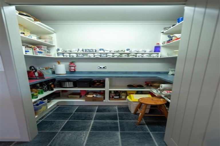 Photo of property in 12 Tawera Place, Te Anau, 9679