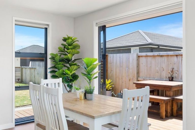 Photo of property in 21 Kanono Close, Papamoa Beach, Papamoa, 3118