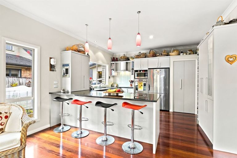 Photo of property in 3 Travis View Drive, Fairview Heights, Auckland, 0632