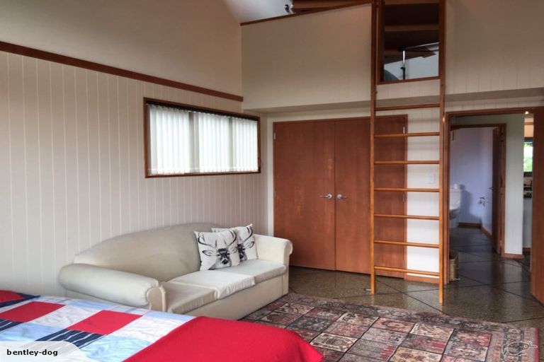 Photo of property in 103 Cashmere Bay Road, Moana, 7875