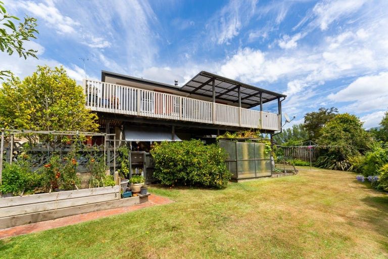 Photo of property in 5 Moana View Road, Waikawa, Picton, 7220