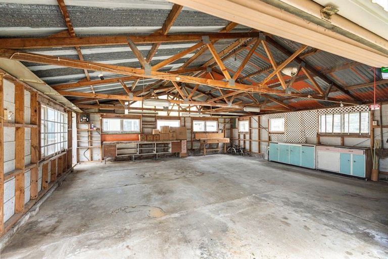 Photo of property in 9 Wellesley Road, Mangere Bridge, Auckland, 2022