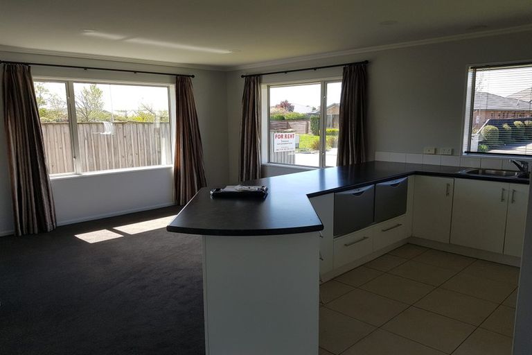 Photo of property in 5 Teagarden Close, Mairehau, Christchurch, 8052