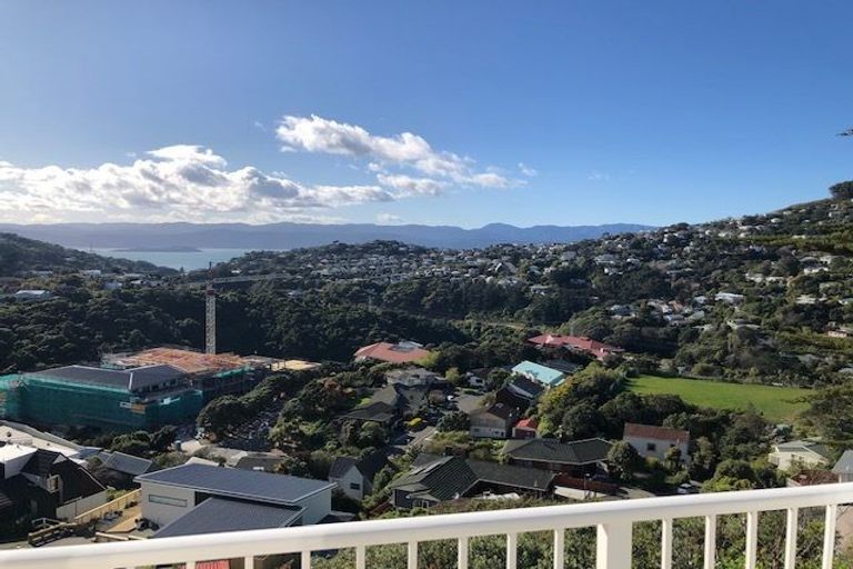 Photo of property in 1/48 Winston Street, Crofton Downs, Wellington, 6035