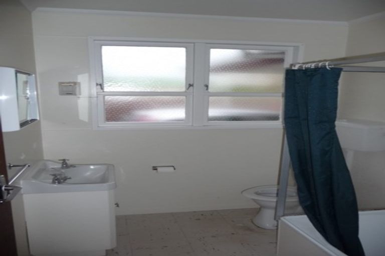 Photo of property in 676 Main Street, Palmerston North, 4414