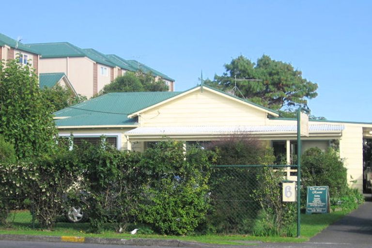 Photo of property in 6 Keeling Road, Henderson, Auckland, 0612