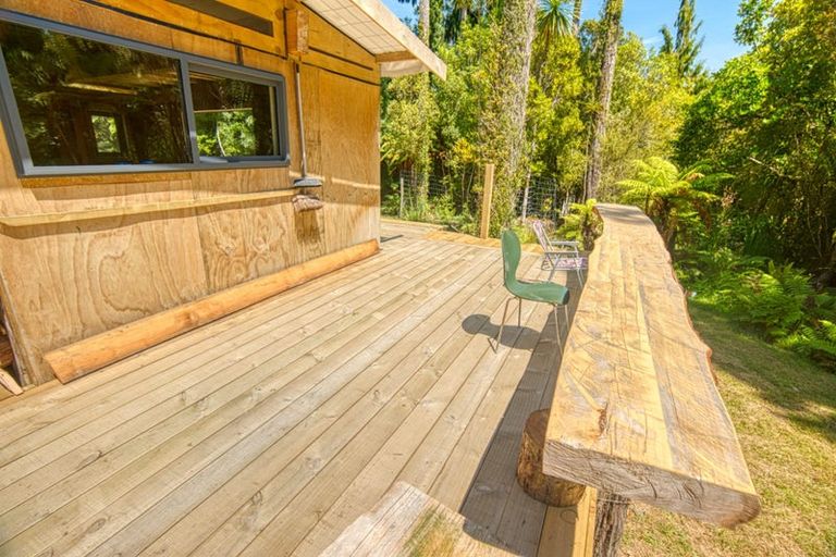 Photo of property in 215 Clifton Road, Kaiata, Greymouth, 7805