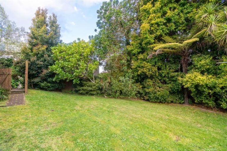 Photo of property in 2/20 Hythe Terrace, Mairangi Bay, Auckland, 0630