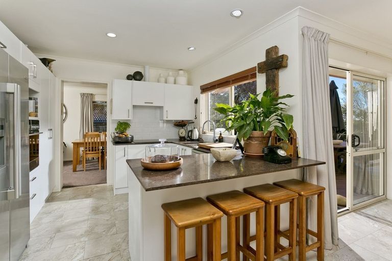 Photo of property in 53 Bluebird Crescent, Unsworth Heights, Auckland, 0632