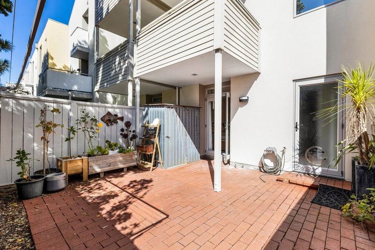 Photo of property in Marrakech Cafe, 35/305 Evans Bay Parade, Hataitai, Wellington, 6021