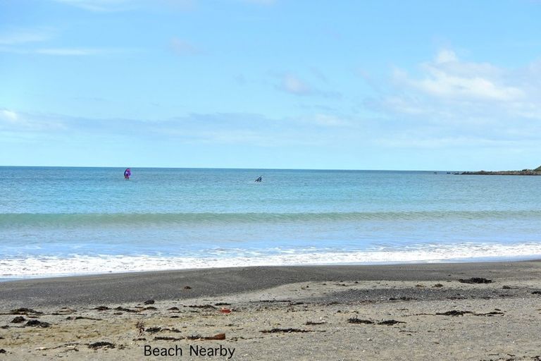 Photo of property in 8/218 Onepu Road, Lyall Bay, Wellington, 6022