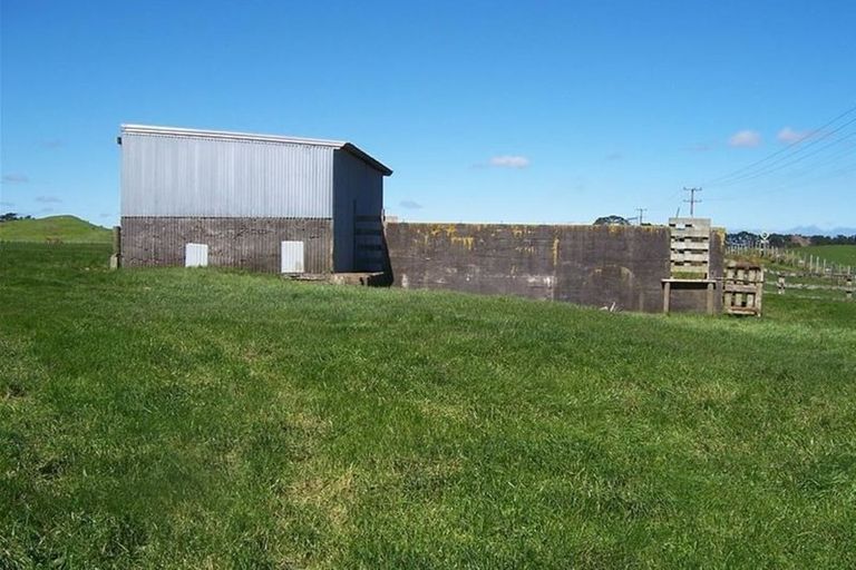 Photo of property in 5795/5534 South Road, Rahotu, Opunake, 4681