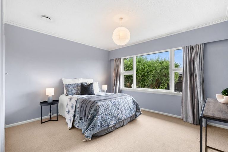 Photo of property in 37 Bourne Crescent, Papanui, Christchurch, 8053