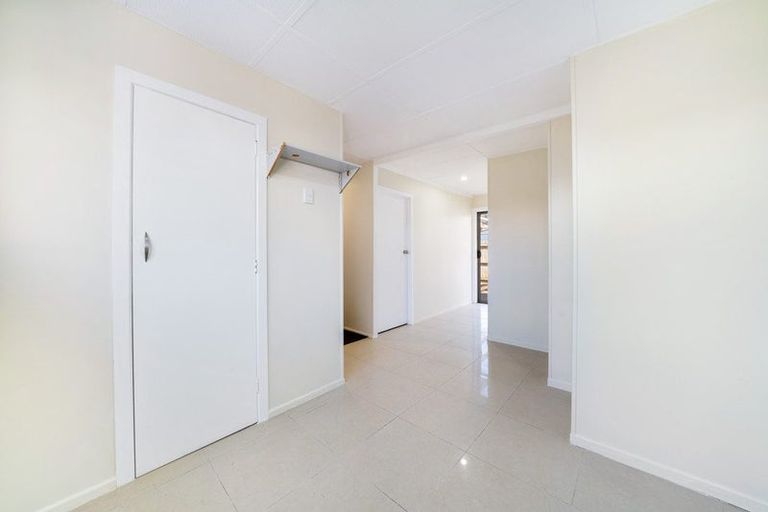 Photo of property in 26 Miller Road, Mangere Bridge, Auckland, 2022