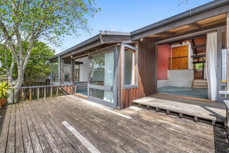 Photo of property in 35 Rushgreen Avenue, Pahurehure, Papakura, 2113