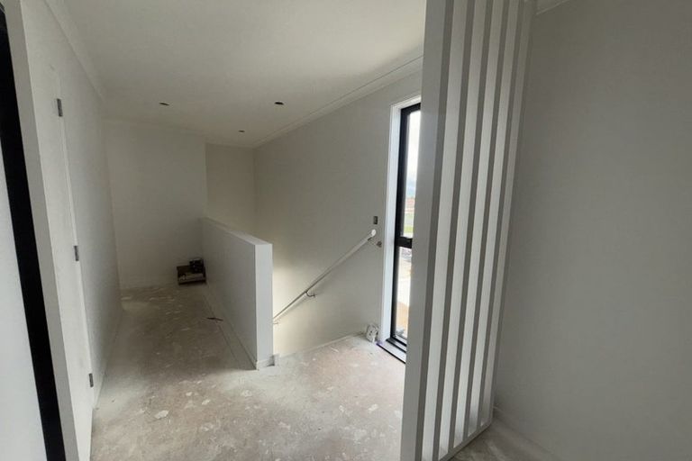 Photo of property in 15a Rose Leigh Drive, Cambridge, 3434