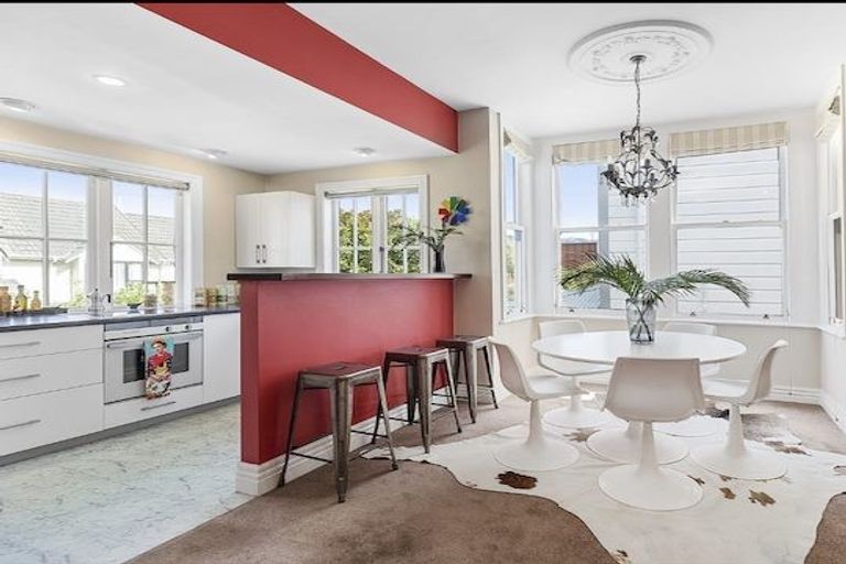 Photo of property in 48 Ellice Street, Mount Victoria, Wellington, 6011