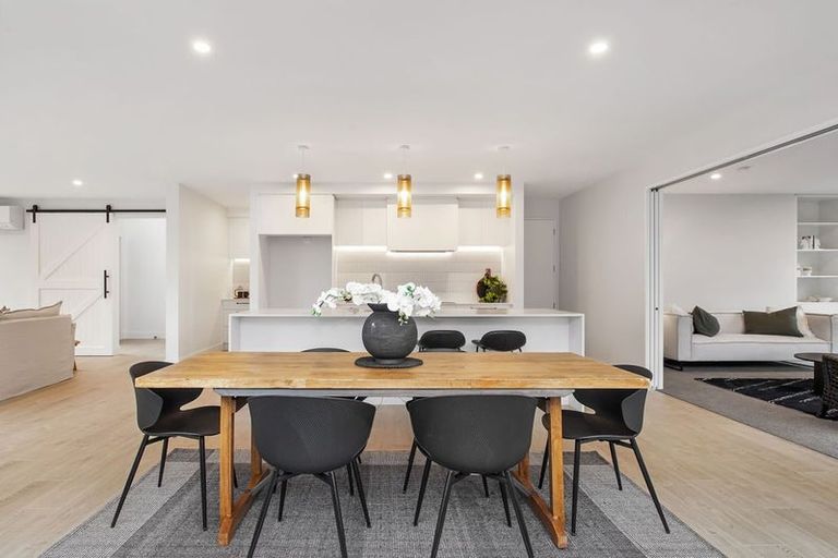 Photo of property in 17b Kirkwood Avenue, Upper Riccarton, Christchurch, 8041