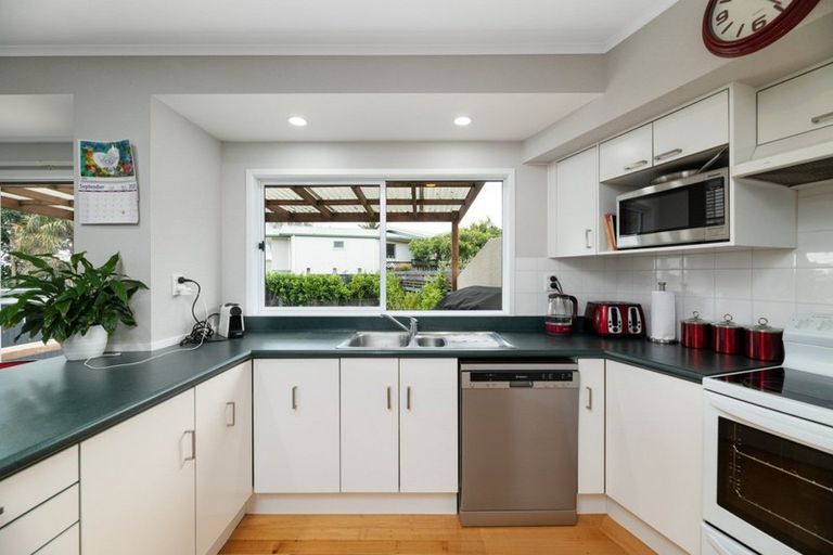 Photo of property in 19 Matua Road, Matua, Tauranga, 3110