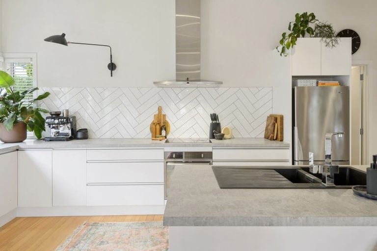 Photo of property in 121 Nayland Street, Sumner, Christchurch, 8081