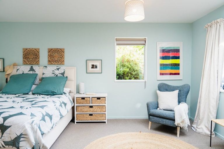 Photo of property in 69 Greenacres Street, Macandrew Bay, Dunedin, 9014