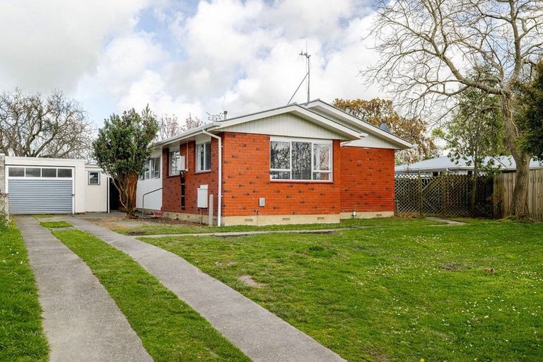 Photo of property in 56 Stillwater Place, Westbrook, Palmerston North, 4412