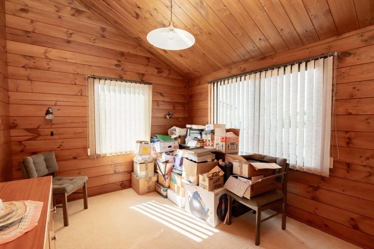 Photo of property in 2 Hale Place, Ngatea, 3503