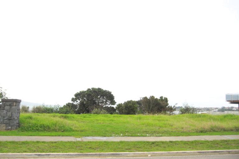 Photo of property in 56 Compass Way, Half Moon Bay, Auckland, 2012