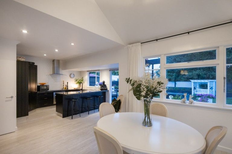 Photo of property in 12 Manuka Street, Hokowhitu, Palmerston North, 4410