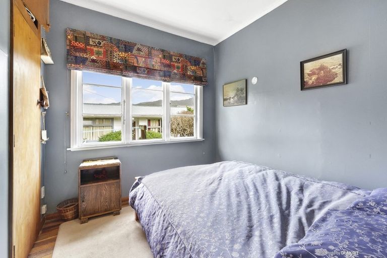 Photo of property in 23 Aplin Terrace, Ngaio, Wellington, 6035