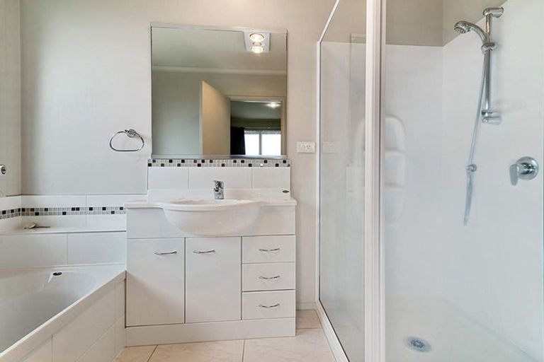 Photo of property in 62 Carroll Place, Owhata, Rotorua, 3010