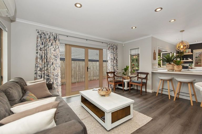 Photo of property in 62 Cairns Crescent, Rototuna, Hamilton, 3210