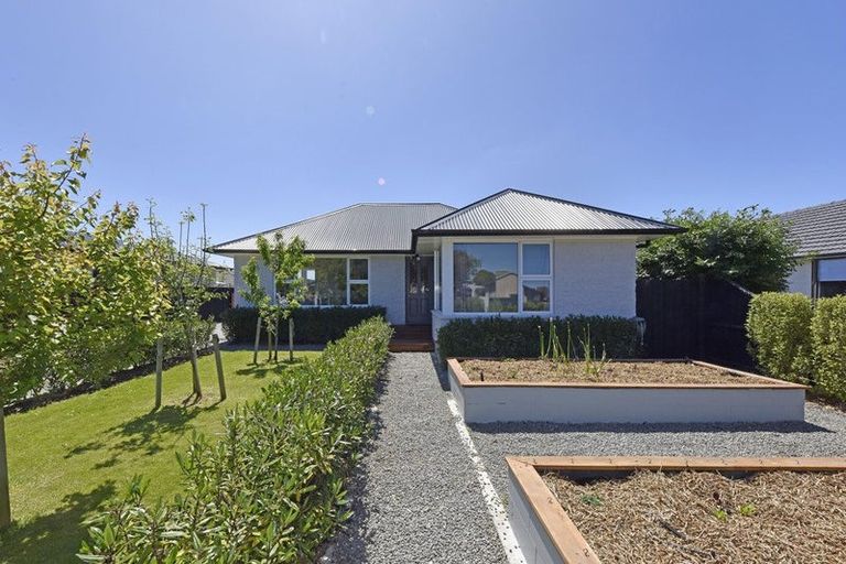 Photo of property in 22 Skerten Avenue, Hornby, Christchurch, 8042