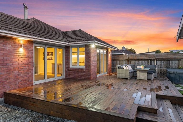 Photo of property in 77 Highsted Road, Bishopdale, Christchurch, 8053