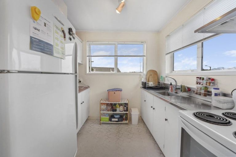 Photo of property in 21a Oakleigh Street, Maungaraki, Lower Hutt, 5010