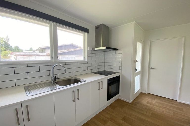 Photo of property in 5 Cresta Place, Onerahi, Whangarei, 0110