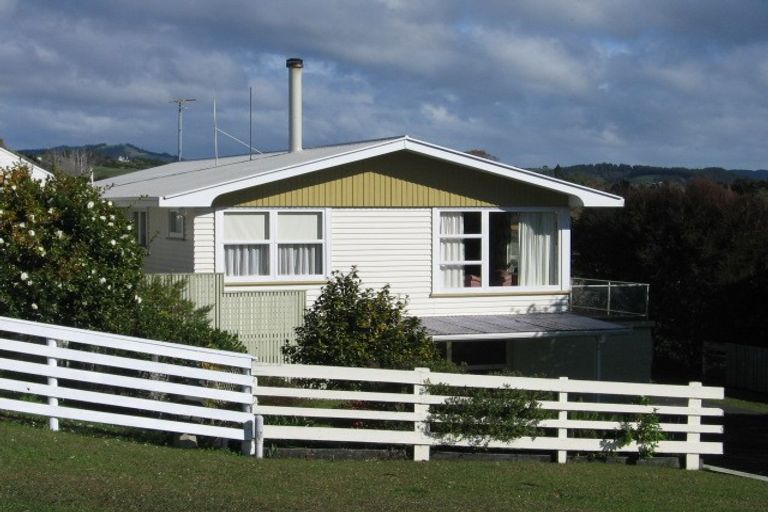 Photo of property in 12 Walton Avenue, Warkworth, 0910