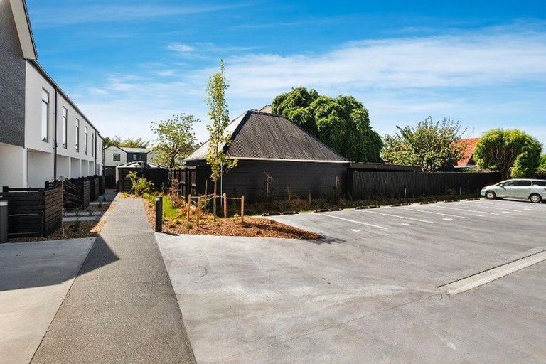 Photo of property in 5/10 New Brighton Road, Shirley, Christchurch, 8061