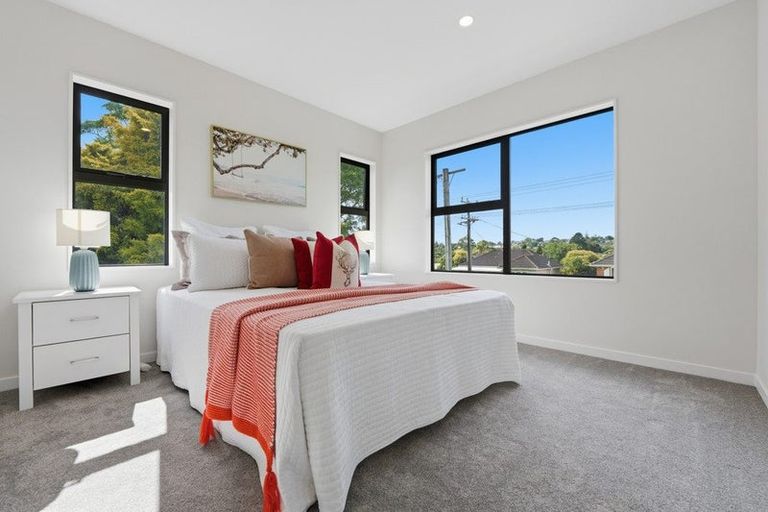 Photo of property in 141a Seabrook Avenue, New Lynn, Auckland, 0600