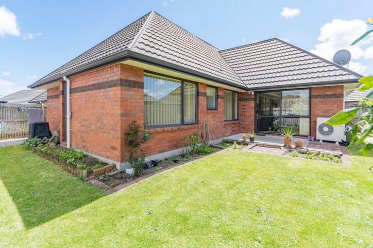 Photo of property in 19 Old Park Place, Takanini, 2112