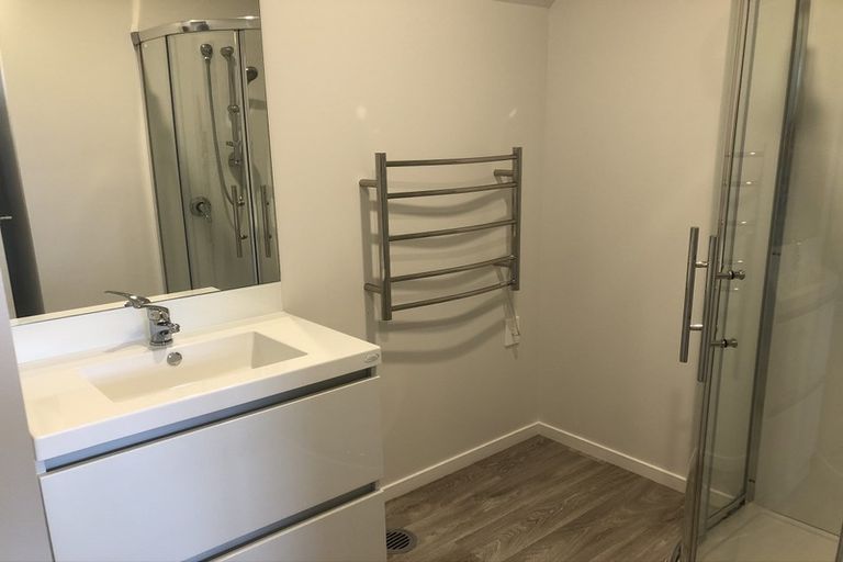 Photo of property in 2/27 Seddon Road, Frankton, Hamilton, 3204